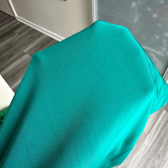 bebe Vibrant Green One-Shoulder Dress As Is - Picture 9 of 9